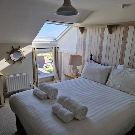 Durdle Door Hotel Lulworth Cove Exterior photo