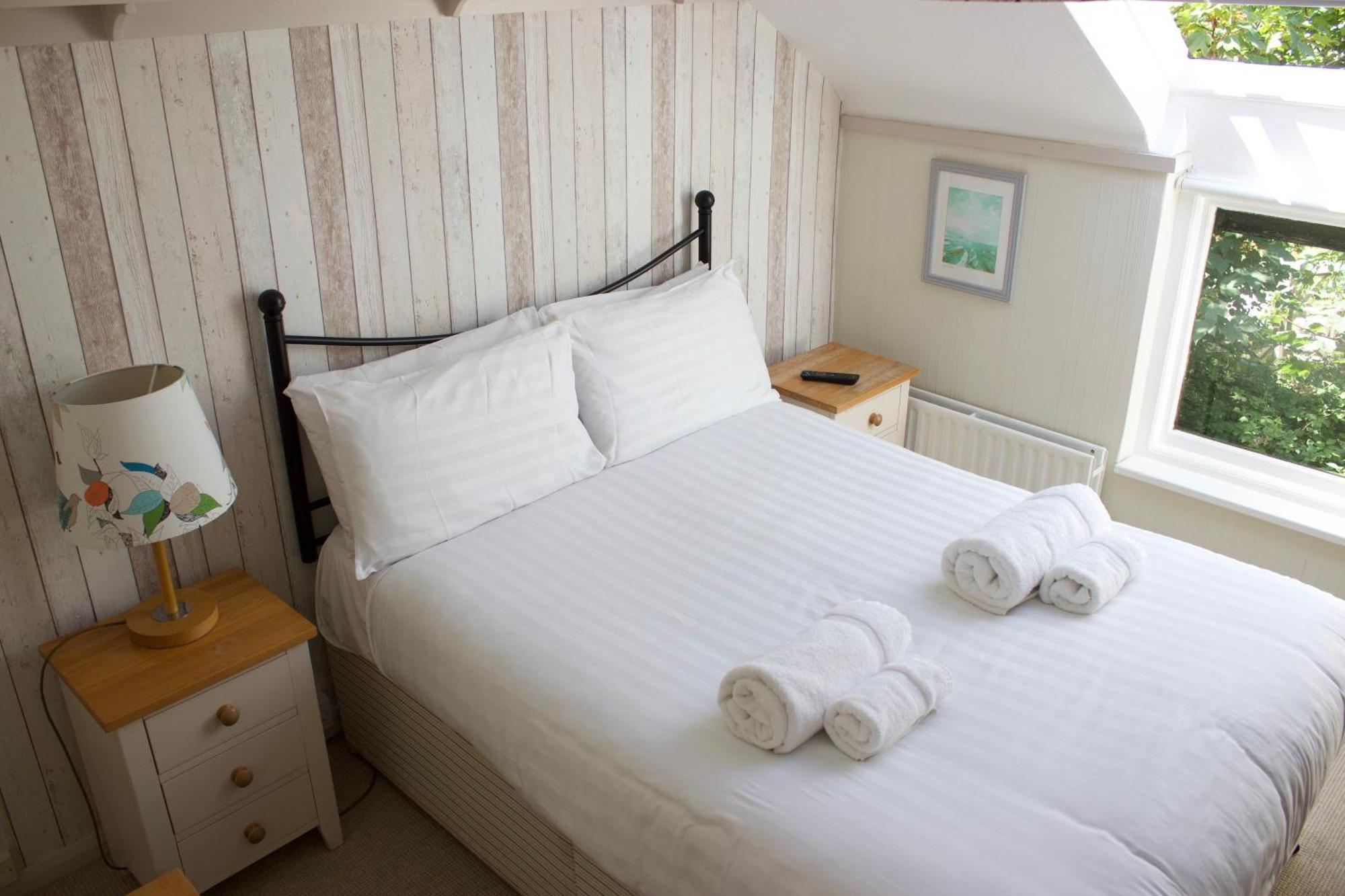 Durdle Door Hotel Lulworth Cove Exterior photo