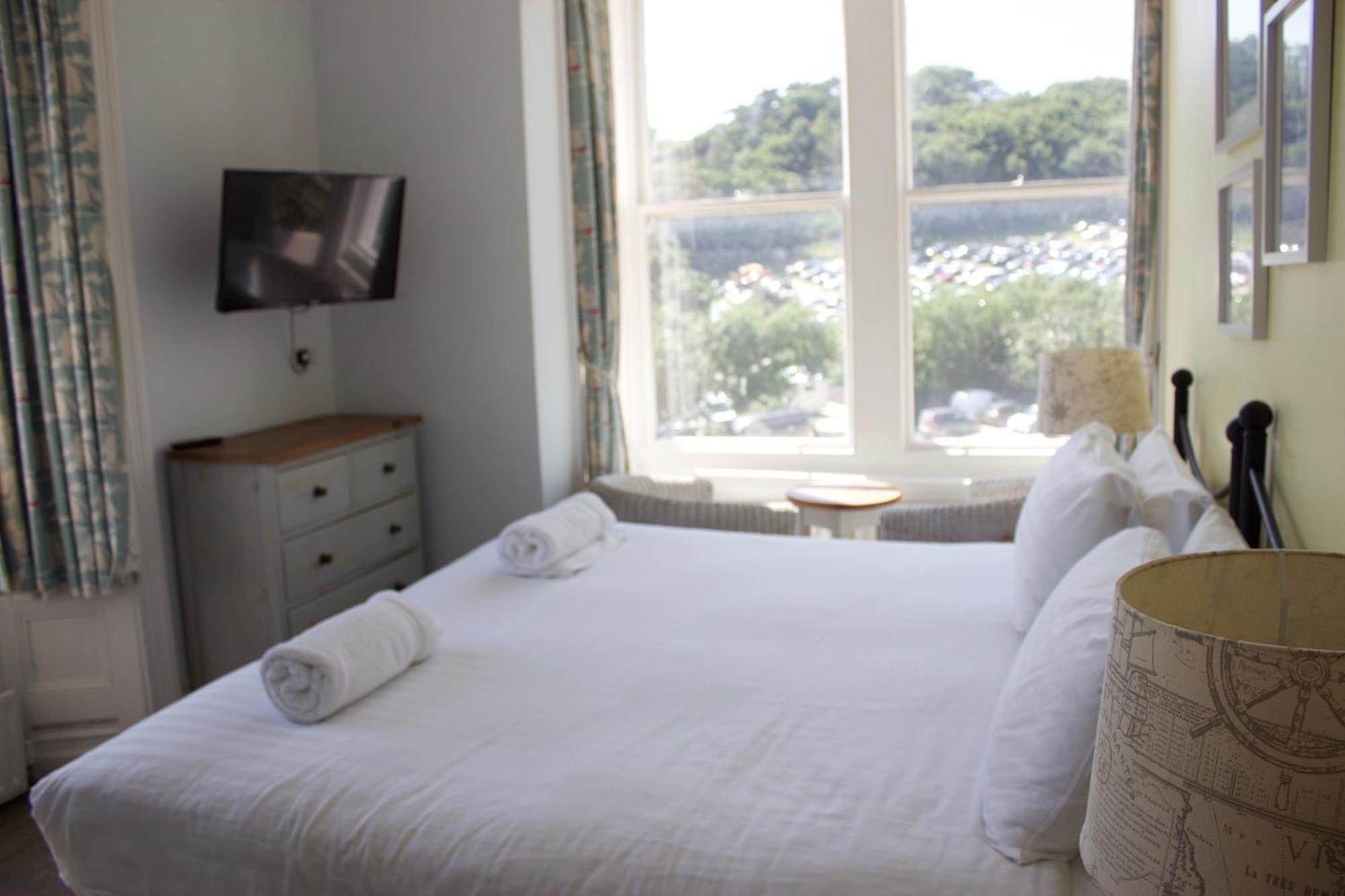 Durdle Door Hotel Lulworth Cove Exterior photo