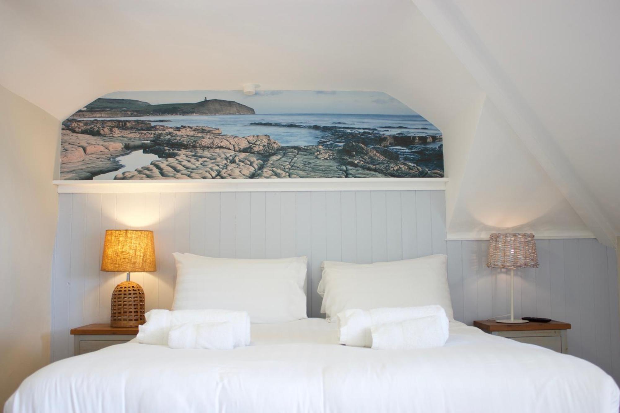 Durdle Door Hotel Lulworth Cove Exterior photo