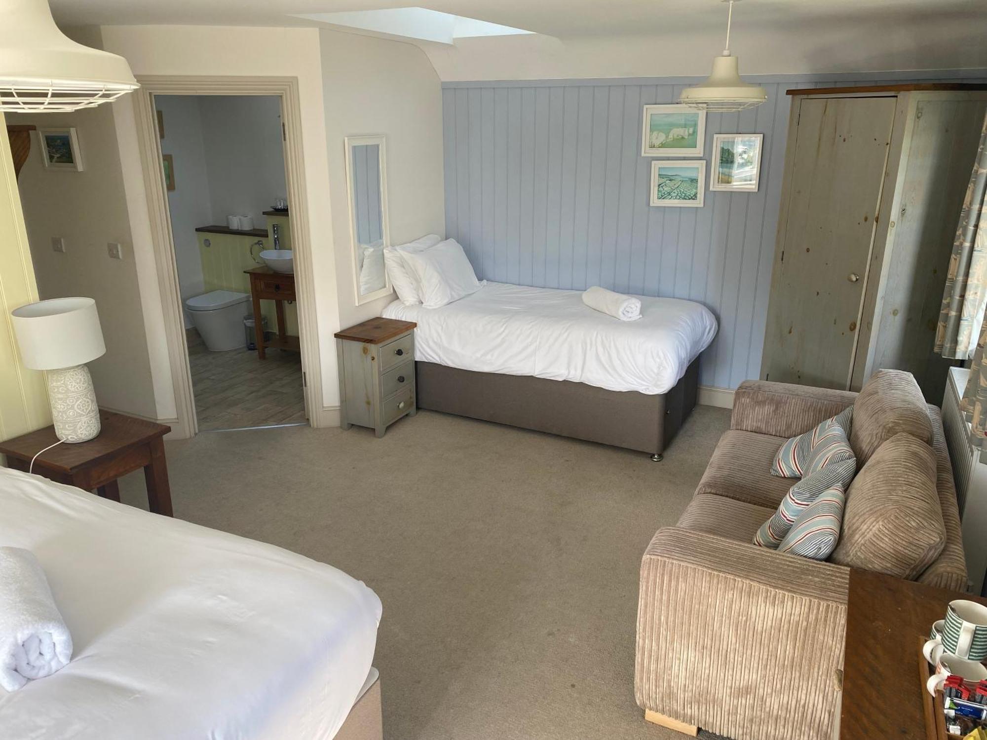 Durdle Door Hotel Lulworth Cove Exterior photo